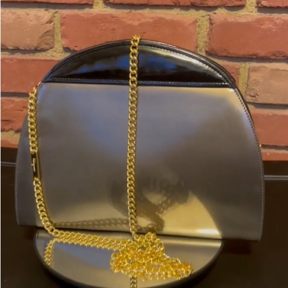 🔥 Salvatore🔥 Ferragamo🔥 Clutch/ shoulder bag🔥 - Picture 4 of 10